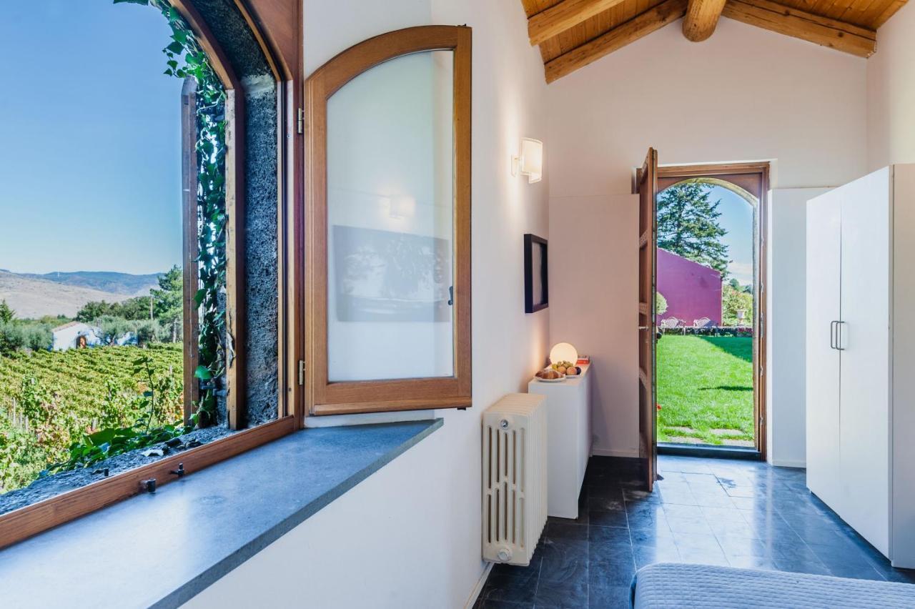 Terrazze Dell'Etna - Country Rooms And Apartments Рандацо Екстериор снимка