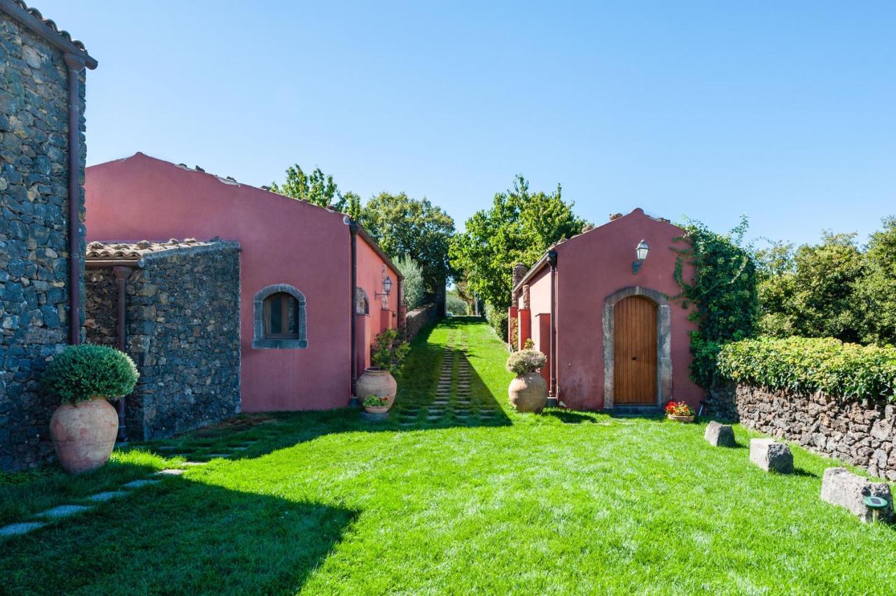 Terrazze Dell'Etna - Country Rooms And Apartments Рандацо Екстериор снимка