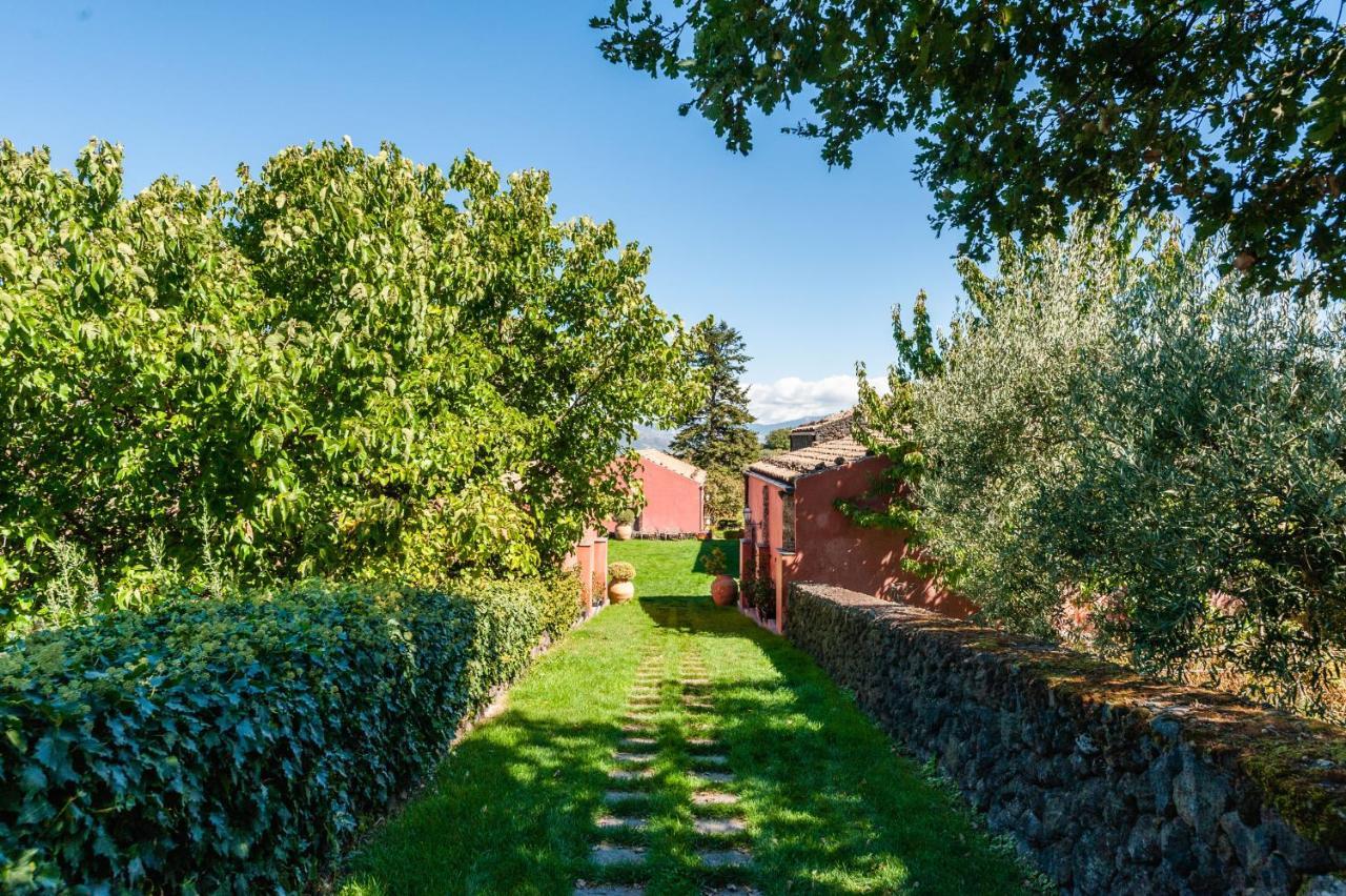 Terrazze Dell'Etna - Country Rooms And Apartments Рандацо Екстериор снимка