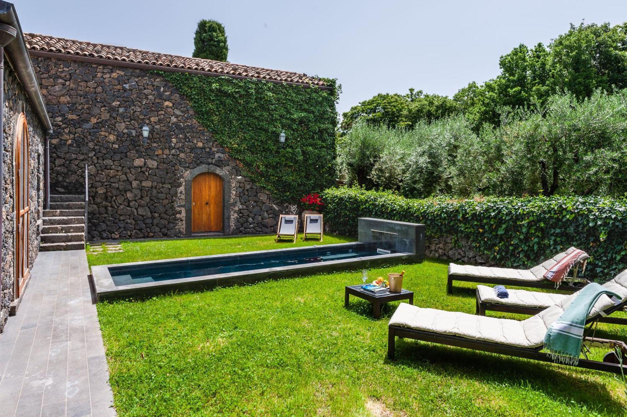 Terrazze Dell'Etna - Country Rooms And Apartments Рандацо Екстериор снимка